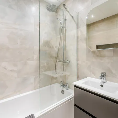 Delightful 1 Bedroom In Whitehall, דירה *